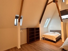 Spacious 3-floor Holiday Home for 8 Guests