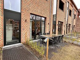 Spacious 3-floor Holiday Home for 8 Guests