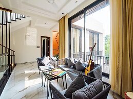 Villa Papillon by Dancenter