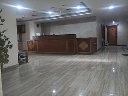 Rajshree Hotel