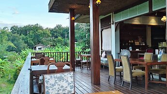 Sang Poy Cottage