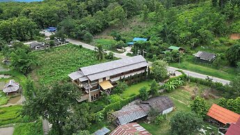 Sang Poy Cottage