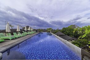 Palette Hotel near Padma