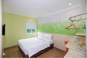 Palette Hotel near Padma