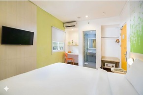 Palette Hotel near Padma
