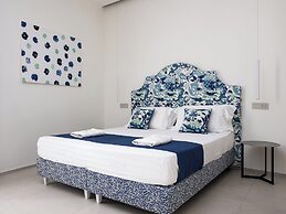 Blue Sky Luxury Palace