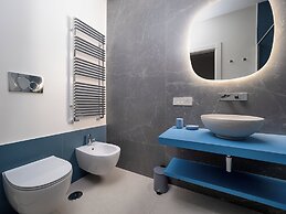 Blue Sky Luxury Palace