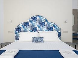 Blue Sky Luxury Palace