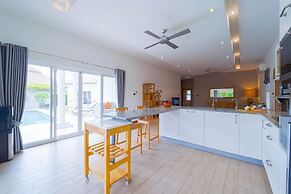 4 Bedroom Private Pool Villa MR51