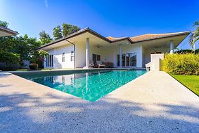 4 Bedroom Private Pool Villa MR51