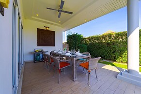 4 Bedroom Private Pool Villa MR51