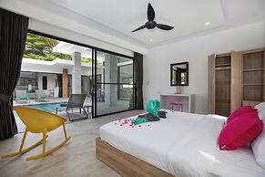 Modern 5 Bedrooms Pool Villa Curtis