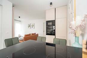 Salt & Stone-apartment with private pool