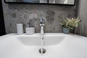 Salt & Stone-apartment with private pool