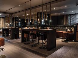 Dakota Manchester Airport