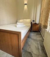 Hotel KONAK