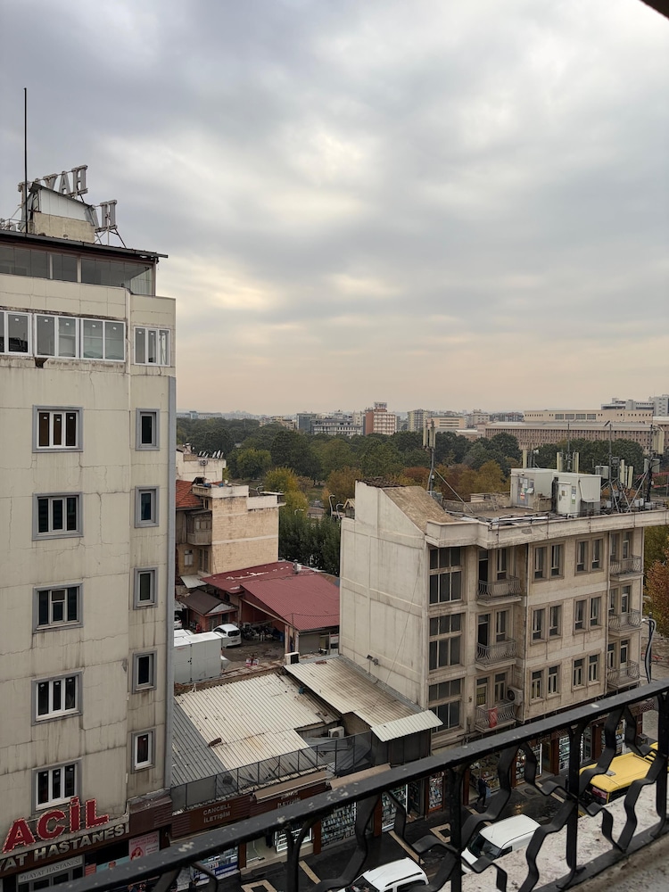 Hotel KONAK