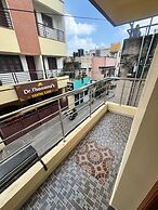 Inn12 By Blessings Hospitality