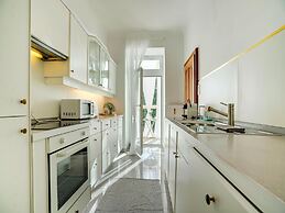 Arcadio - Modern Living