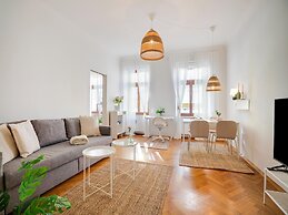 Arcadio - Modern Living