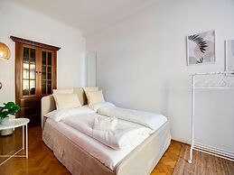 Arcadio - Modern Living