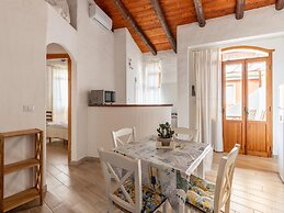 Casa Vacanze con Giardino, Vicino al Mare