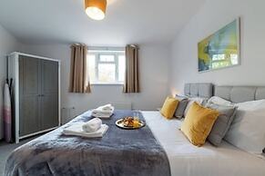 The Elderns 2BR A1 Nearby Netflix Parking