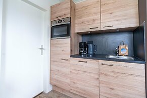 Comfortable and Modern Furnished 4-person Apartment