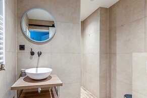 Comfortable and Modern Furnished 4-person Apartment