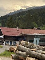 Nagelfluhhaus Hirsch