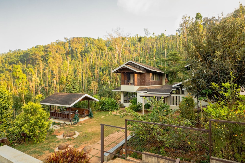 Cascade Villa by Z Vacations