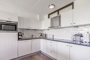 4-person Apartment With Island-sea View