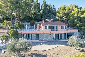 Villa Caroline, Private Pool and Sea View