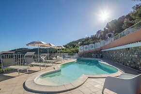 Villa Caroline, Private Pool and Sea View