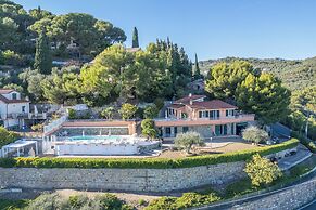 Villa Caroline, Private Pool and Sea View