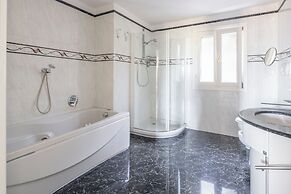 Villa Caroline, Private Pool and Sea View