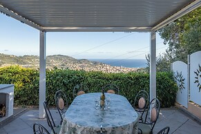 Villa Caroline, Private Pool and Sea View