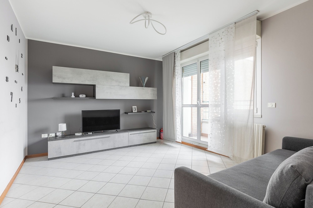 Bedetti Modern Flat by Wonderful Italy