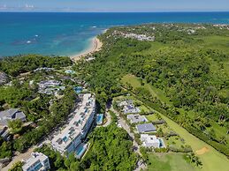 Luxury Hills Aparthotel