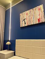 The Blue Loft - Modern City Apartment