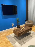 The Blue Loft - Modern City Apartment