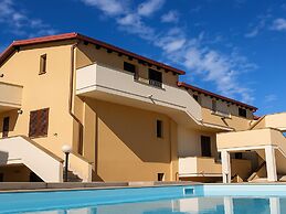 Air-conditioned, in Residence, With Pool and Patio