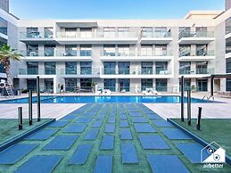 Luxury 1BR w/ Balcony & Burj Khalifa View