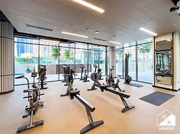 Luxurious 3BR Canal View Apartment Pool + Gym