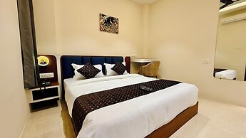 Hotel Mantri Ji