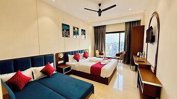 Hotel Mantri Ji