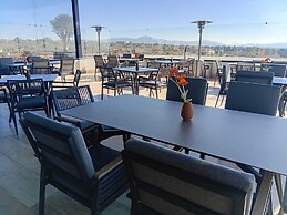 HOTEL MONTES SUITES