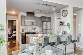 Modern Condo w/ Balcony - Steps From Stampede Park