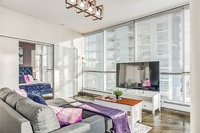 Elegant Condo w/ Balcony, Stunning Downtown Views!
