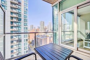 Elegant Condo w/ Balcony, Stunning Downtown Views!